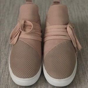 Steve Madden Tennis Shoes